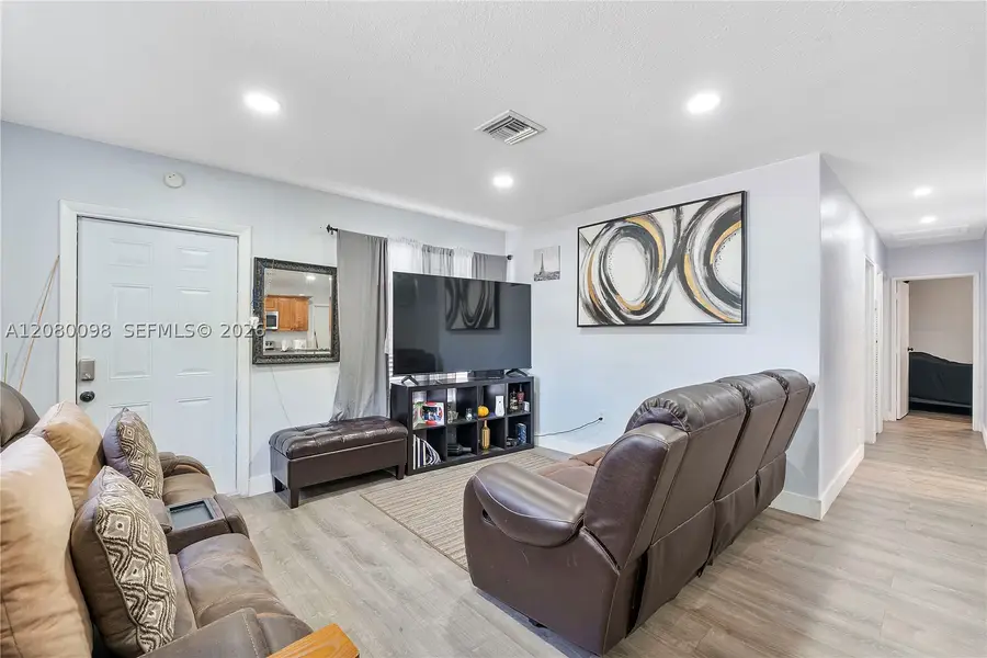1510 N 68th Ave, Hollywood, FL 33024 - #3