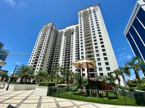 999 SW 1st Ave #3202, Miami, FL 33130