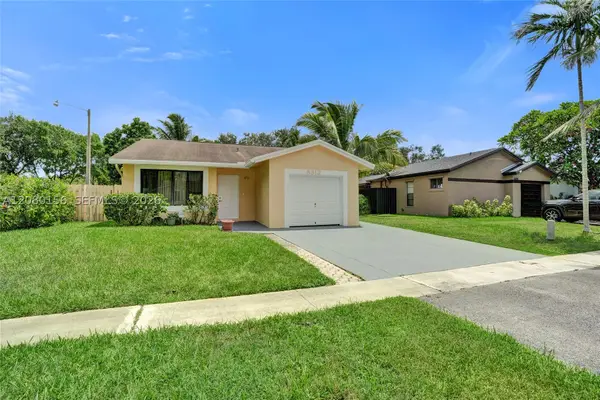 5312 NW 92nd Ave, Sunrise, FL 33351