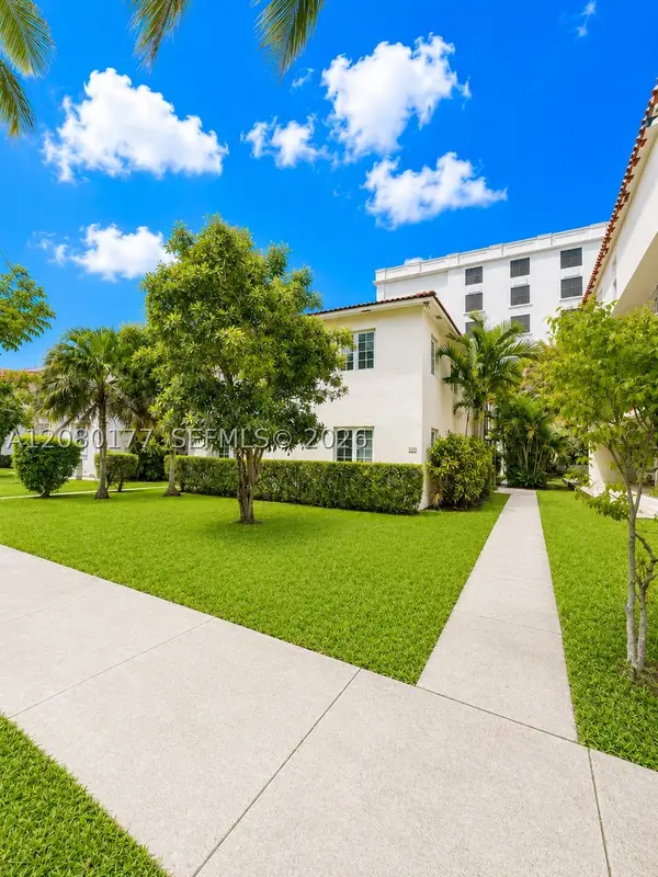 215 Sidonia Ave, Coral Gables, FL 33134