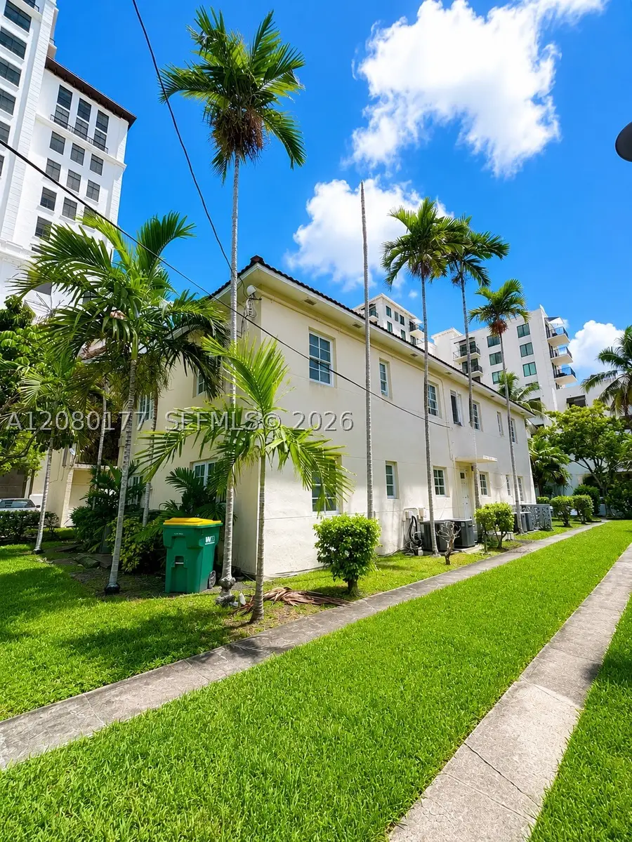 215 Sidonia Ave, Coral Gables, FL 33134 - #2