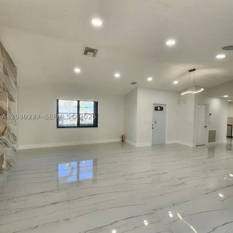 9088 SW 22nd St #E, Boca Raton, FL 33428 - #3