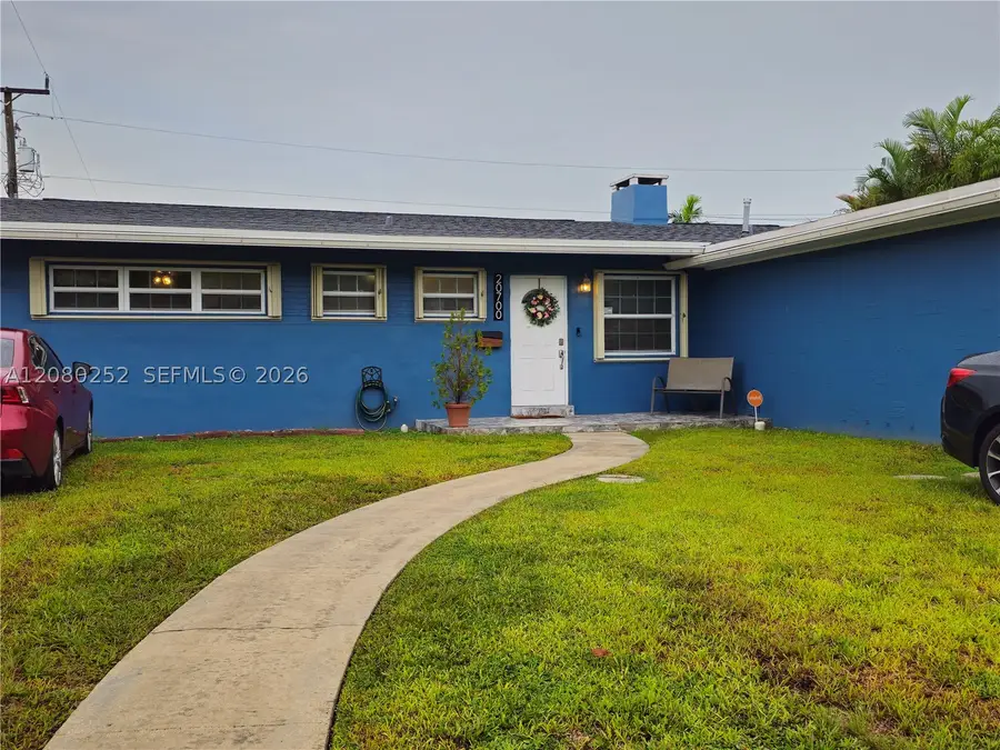 20700 Leeward Ln, Cutler Bay, FL 33189 - #2