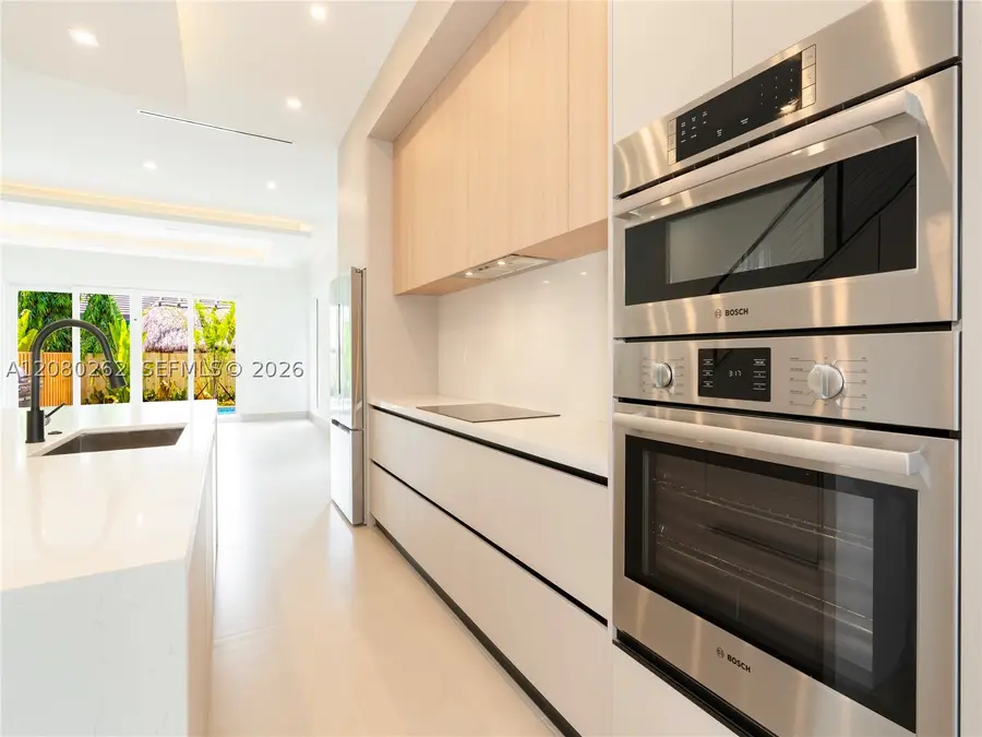 721 SW 7th Ave, Fort Lauderdale, FL 33315 - #3