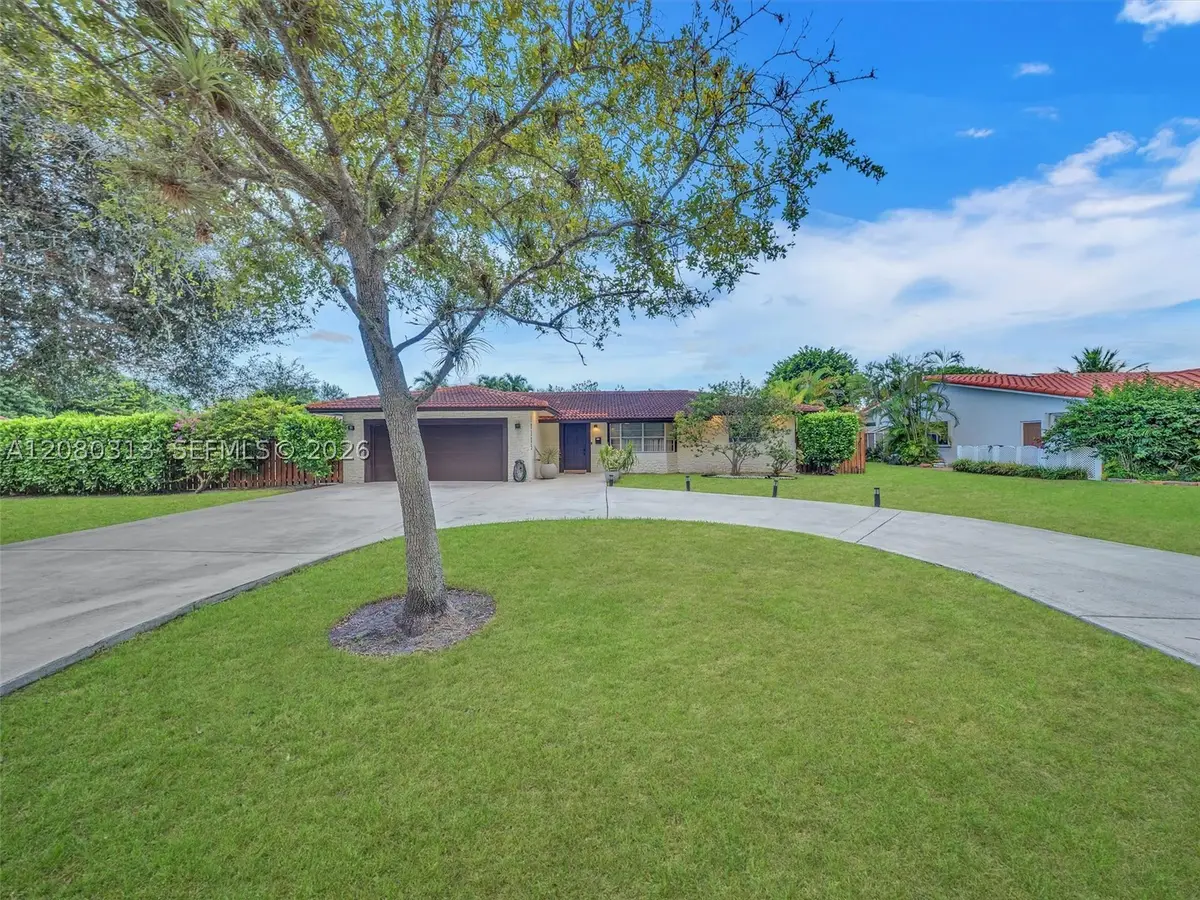 10305 NW 42nd Dr, Coral Springs, FL 33065 - #1