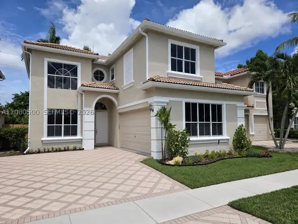 9648 Vineyard Ct, Boca Raton, FL 33428