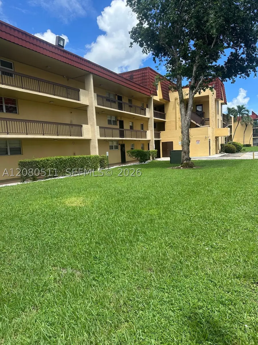 3285 Foxcroft Rd #E204, Miramar, FL 33025 - #2