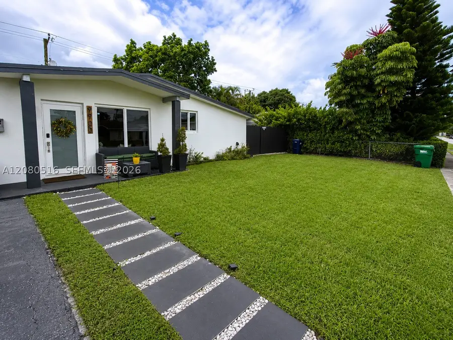 9900 SW 87th St, Miami, FL 33173 - #2