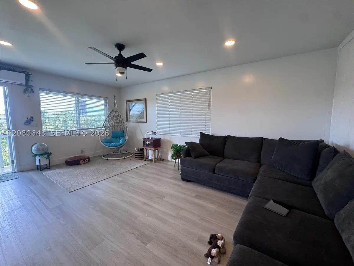 455 Golden Isles Dr #310, Hallandale Beach, FL 33009 - #1