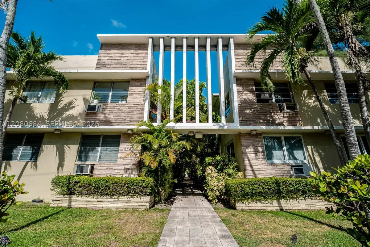 4730 Pine Tree Dr #17, Miami Beach, FL 33140 - #1