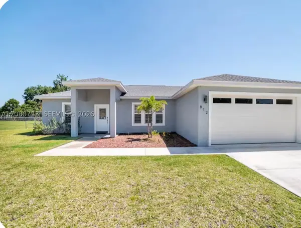 812 Lake Betty Dr, Lake Placid, FL 33852
