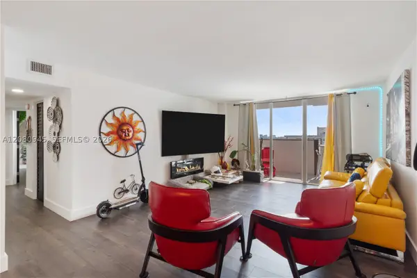 2780 NE 183rd St #2114, Aventura, FL 33160