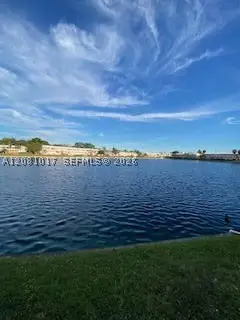 925 SW 11th Ave #1, Hallandale Beach, FL 33009 - #3
