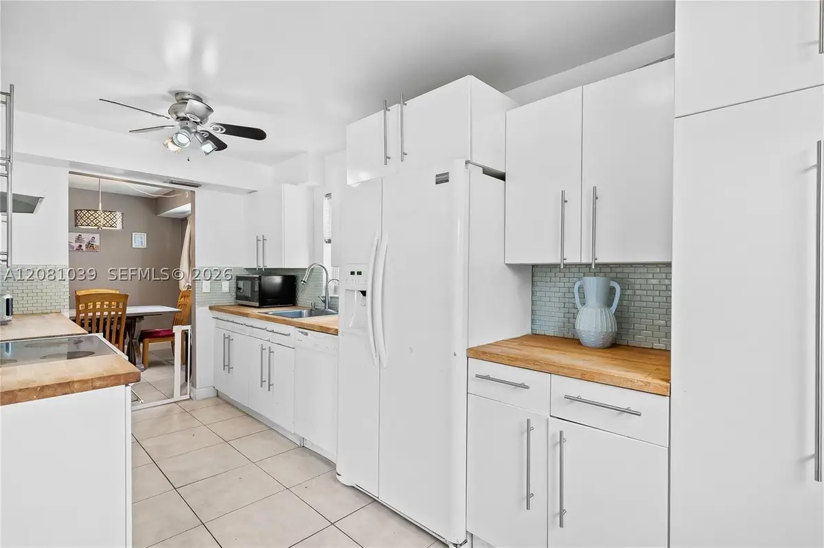 8002 Lagos De Campo Blvd #B-101, Tamarac, FL 33321 - #1