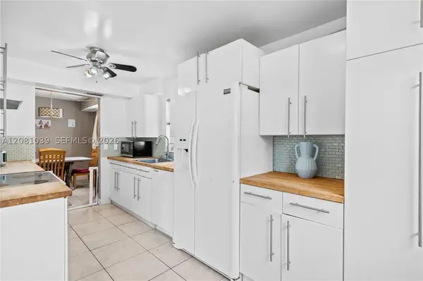 8002 Lagos De Campo Blvd #B-101, Tamarac, FL 33321