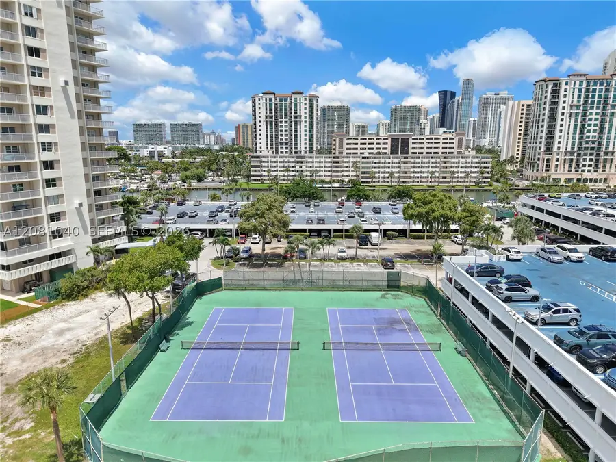 300 Bayview Dr #211, Sunny Isles Beach, FL 33160 - #2