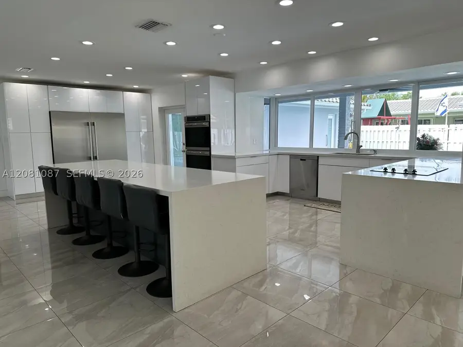 3750 N 54th Ave, Hollywood, FL 33021 - #2