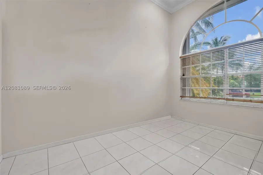 10485 NW 132nd St, Hialeah Gardens, FL 33018 - #3