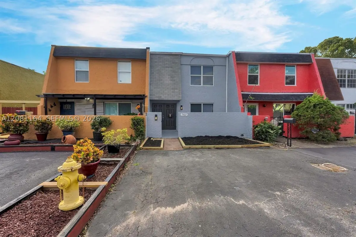 7402 NW 75th St, Tamarac, FL 33321 - #1