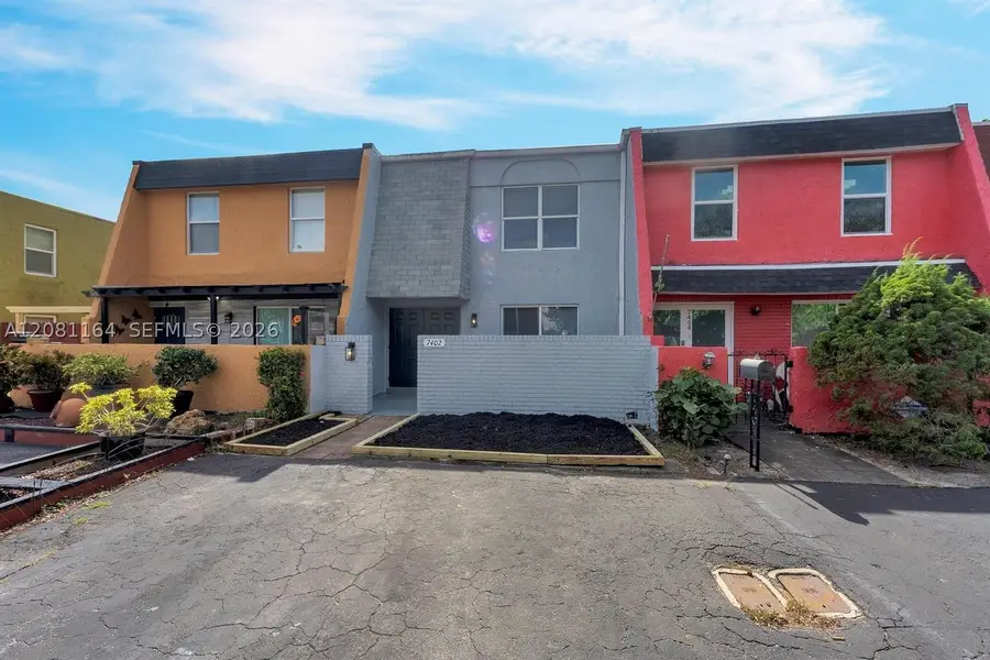 7402 NW 75th St, Tamarac, FL 33321 - #2