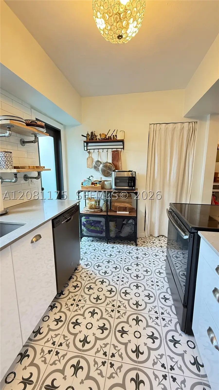 2 NE 44th St, Miami, FL 33137 - #3