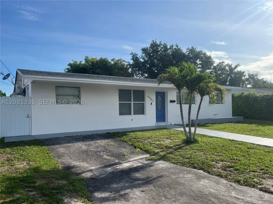 4901 NW 177th St, Miami Gardens, FL 33055 - #2
