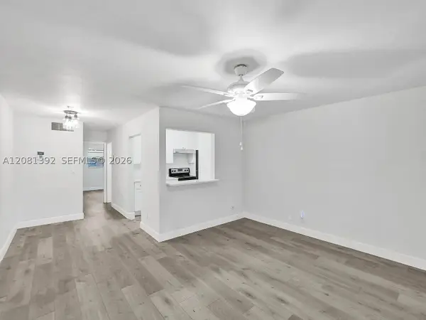 Address Withheld By Seller, Hollywood, FL 33020