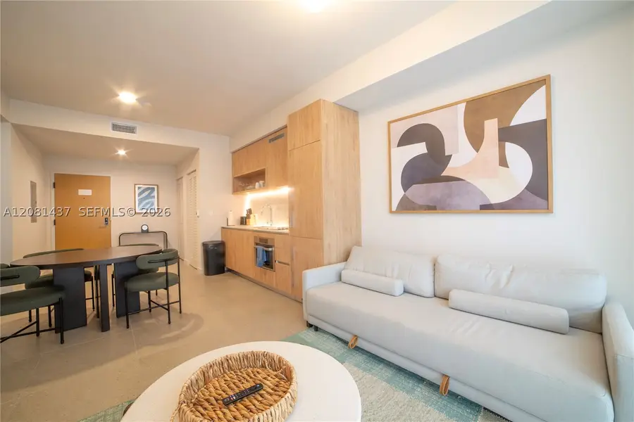 11 NE 6th #1403, Miami, FL 33132 - #3