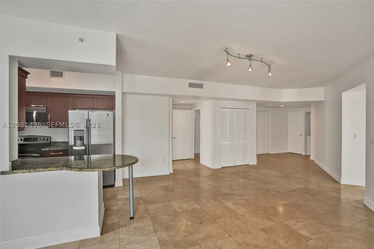 7275 SW 90th St #C410, Miami, FL 33156 - #1