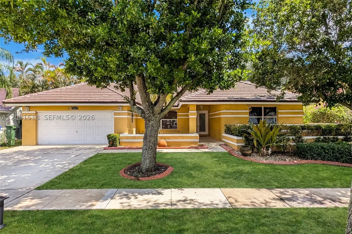 729 NW 161st Ave, Pembroke Pines, FL 33028 - #1