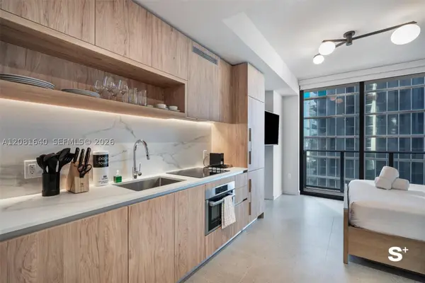 11 NE 6th St #2206, Miami, FL 33132
