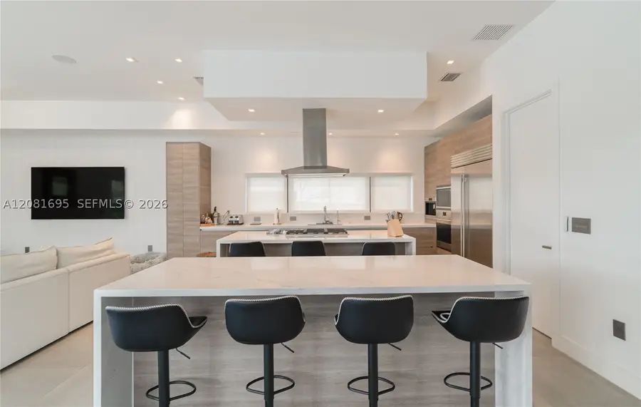 16766 Natures Way, Weston, FL 33326 - #2