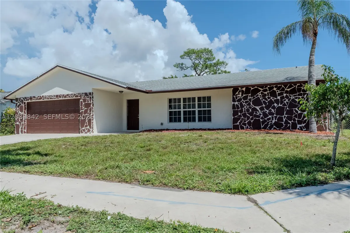 4513 Blue Pine Cir, Lake Worth, FL 33463 - #1