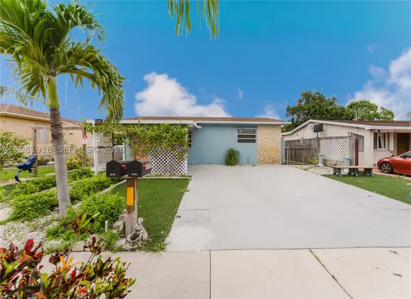 5737 Grant St, Hollywood, FL 33021