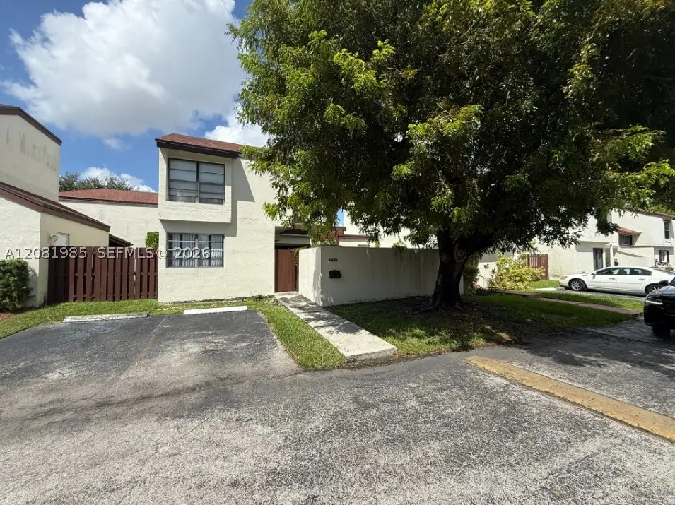 9764 NW 4th Ln #9764, Miami, FL 33172 - #1
