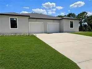 23/25 W 12th St, Other, FL 33972