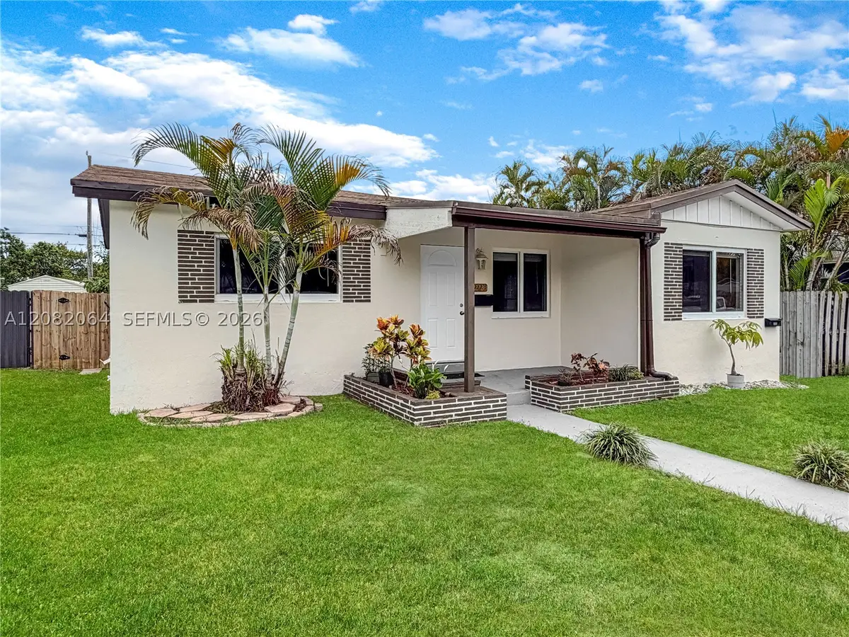 2728 Dewey St, Hollywood, FL 33020 - #1