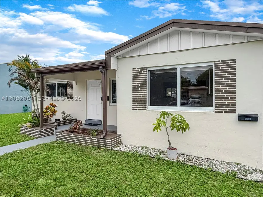 2728 Dewey St, Hollywood, FL 33020 - #2