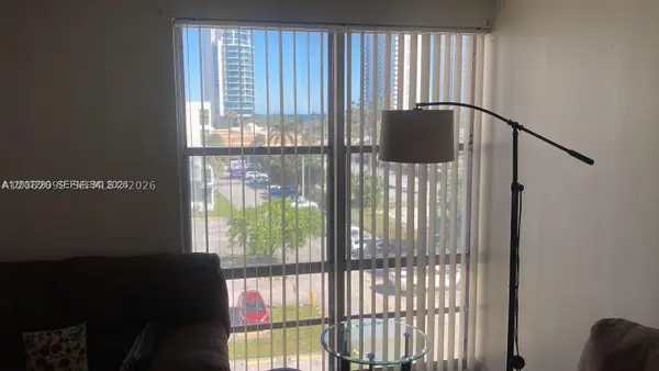 17570 Atlantic Blvd #502, Sunny Isles Beach, FL 33160