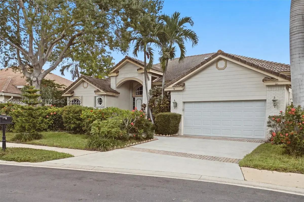 3026 Lakewood Dr, Weston, FL 33332 - #1