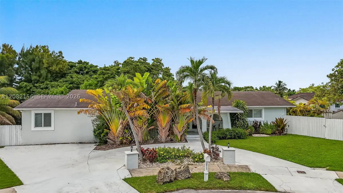 10711 SW 70th St, Miami, FL 33173 - #1