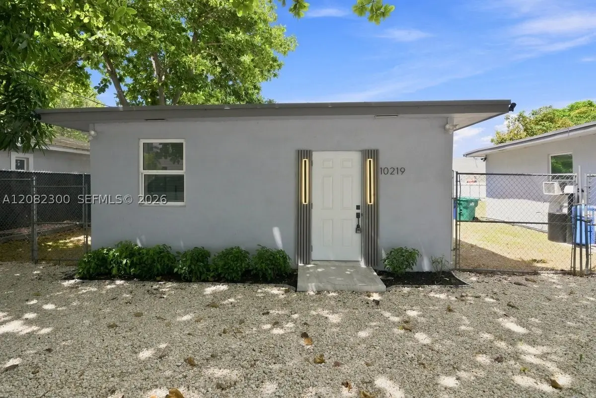 10219 SW 184th St, Cutler Bay, FL 33157 - #1