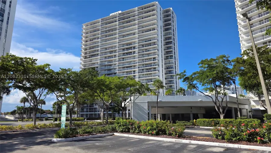 3701 N Country Club Dr #701, Aventura, FL 33180 - #2
