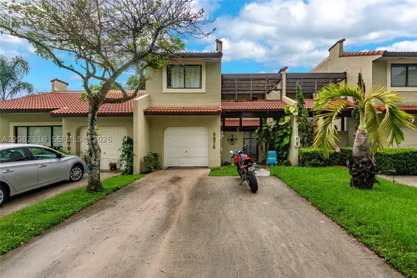 9876 Costa Del Sol Blvd #B-93, Doral, FL 33178