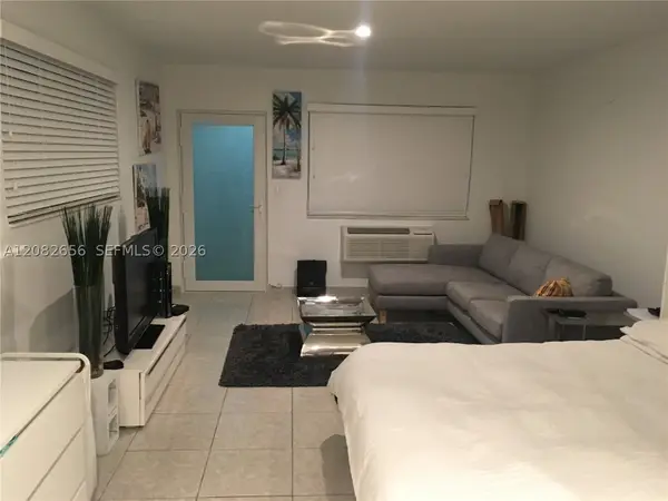 158 Ocean Dr #407, Miami Beach, FL 33139