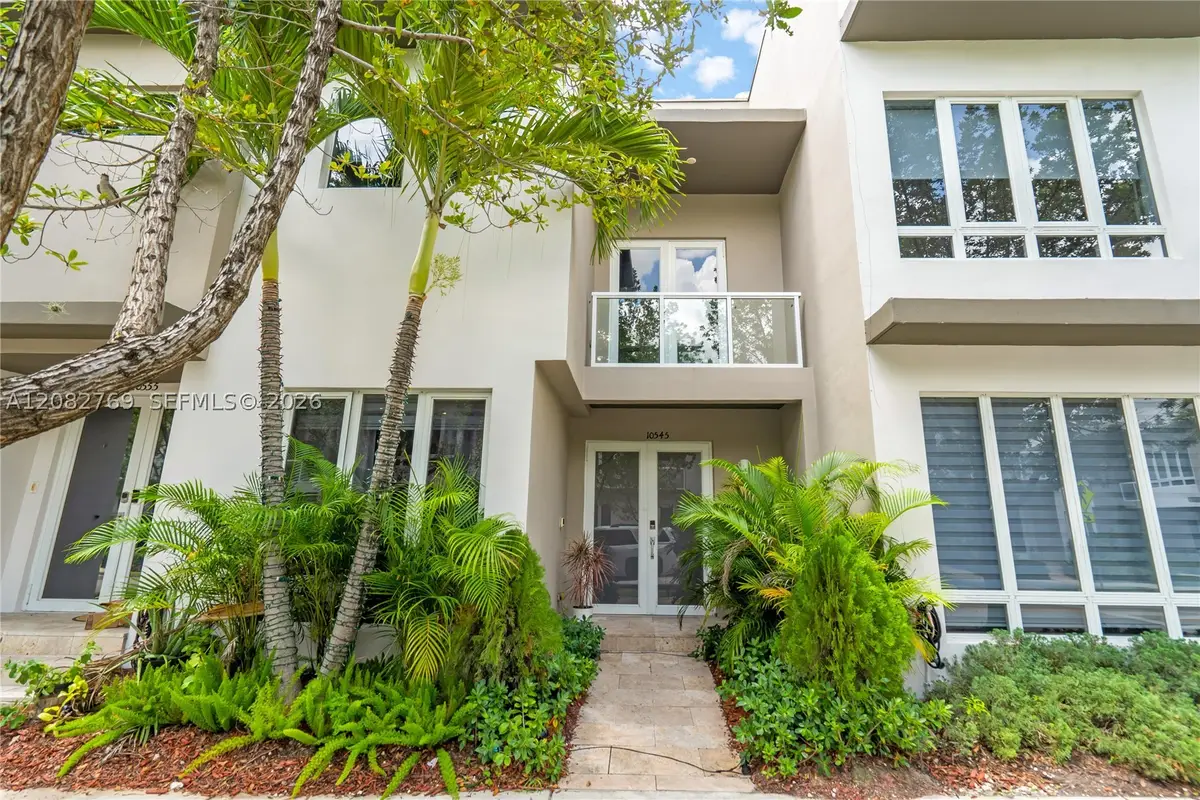10545 NW 63rd Ter, Doral, FL 33178 - #1