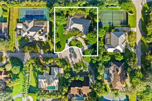 15625 SW 73rd Ct, Palmetto Bay, FL 33157