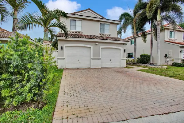 3432 SW 49th St, Hollywood, FL 33312