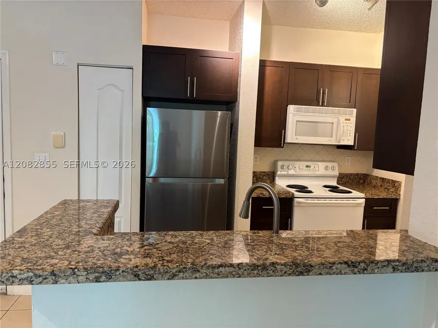 6001 SW 70th St #324, South Miami, FL 33143 - #2