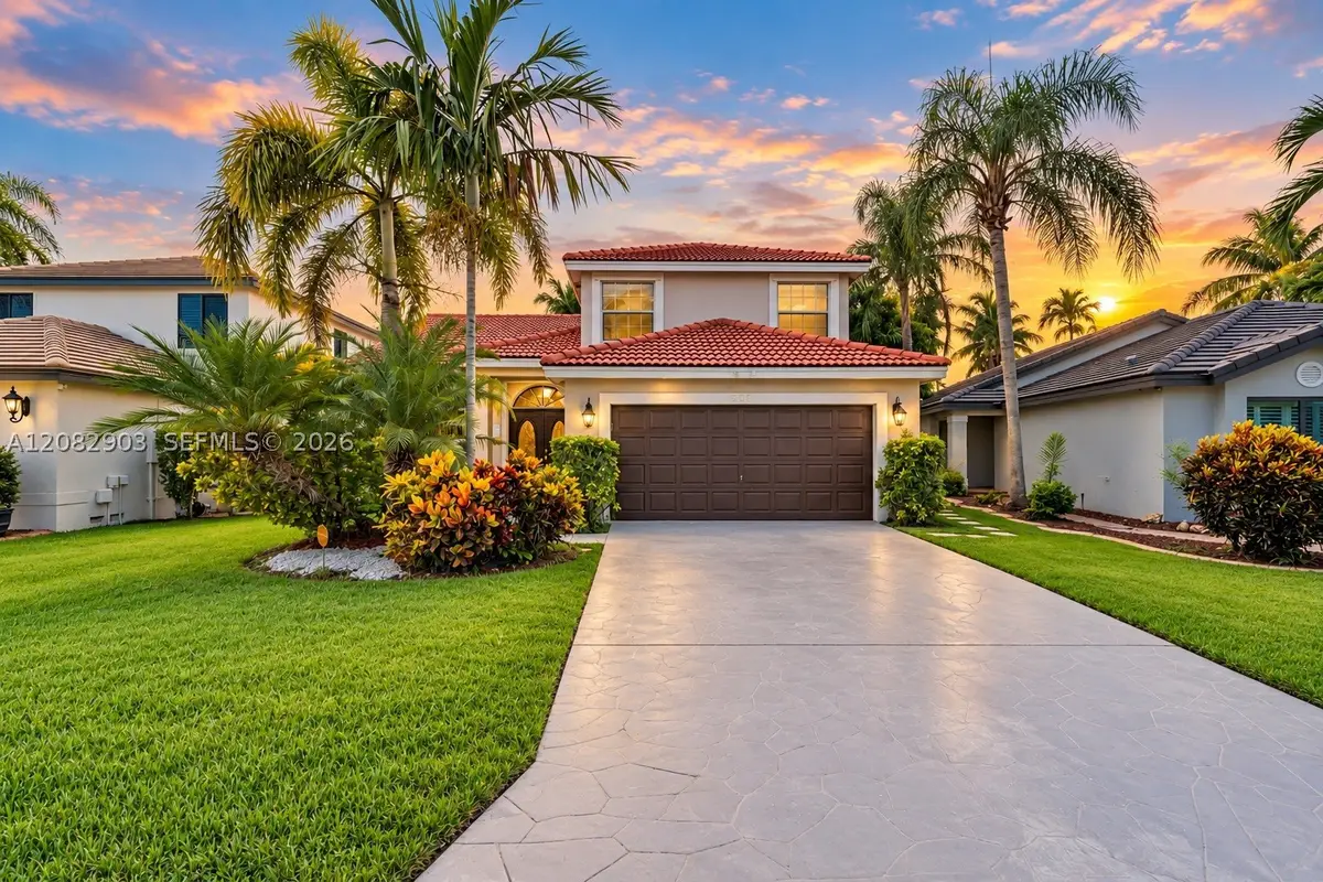 354 SW 183rd Way, Pembroke Pines, FL 33029 - #1